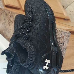 Mens under armour size 8